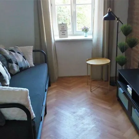 Uvoz Street 64 Apartament *